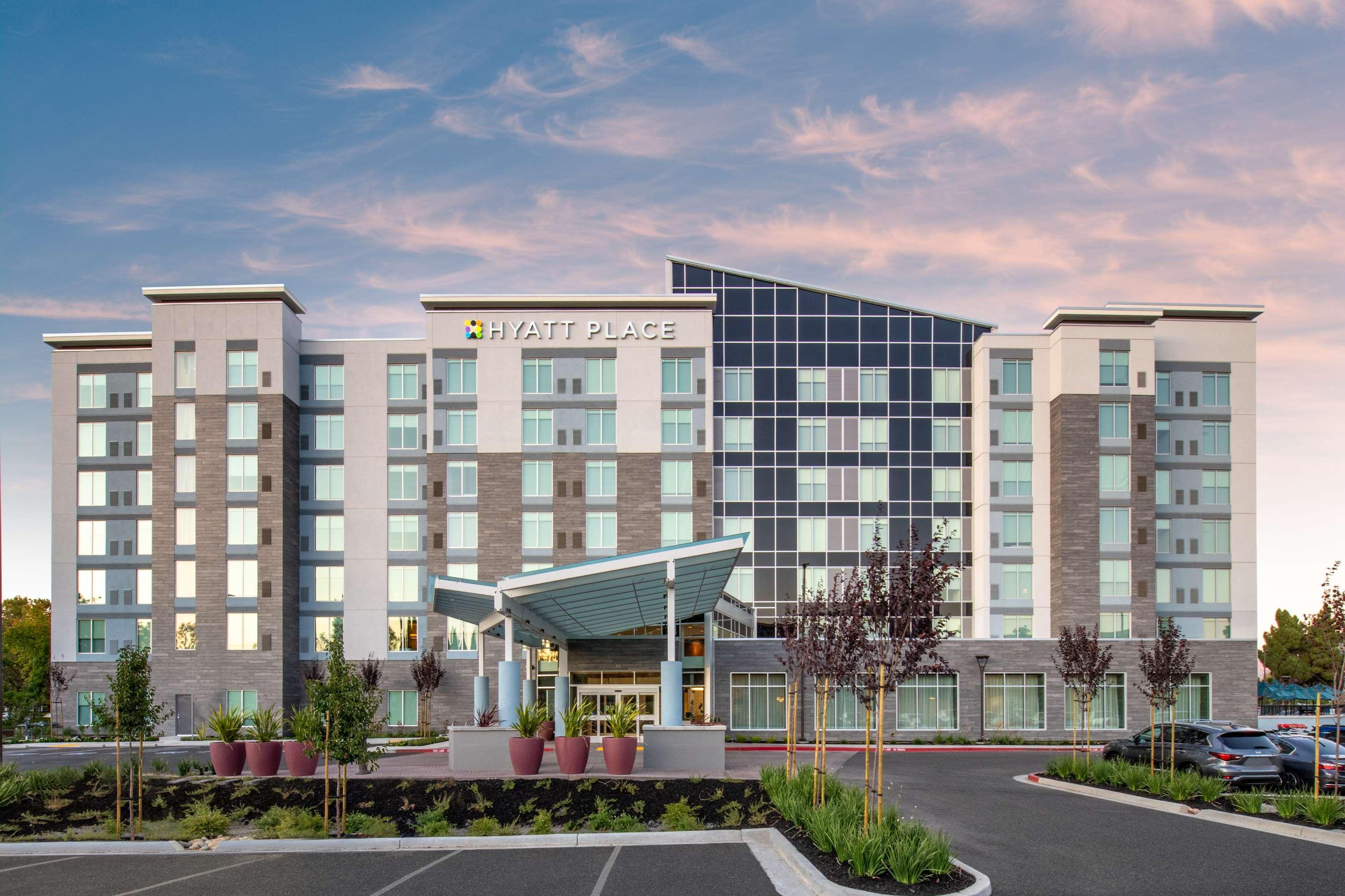 Hyatt Place San Jose Airport Bagian luar foto